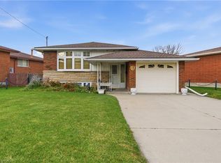 83 Riverdale Dr, Hamilton, ON L8E 1K2