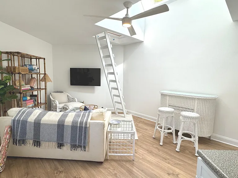 258 Osborne Ave — Photo 12