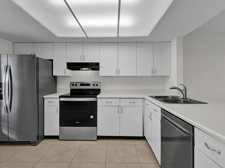 145 Cypress Way E #D-4 — Photo 27