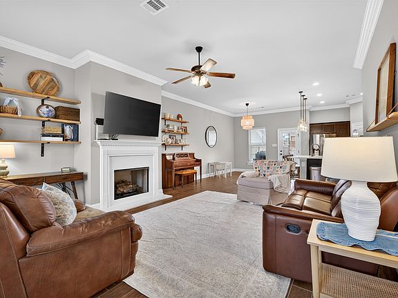 5th image of 141 Gulfstream Ln