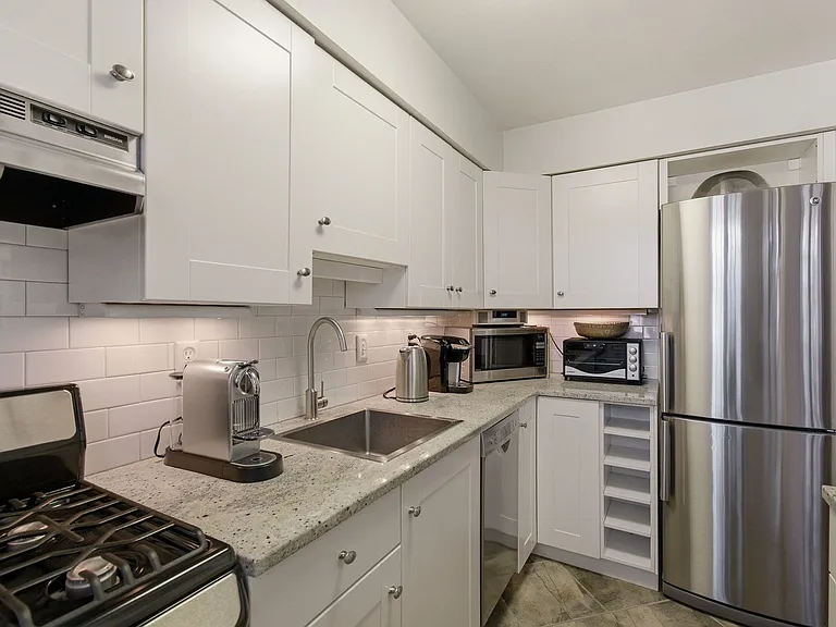 2736 Ordway St NW #5 — Photo 9