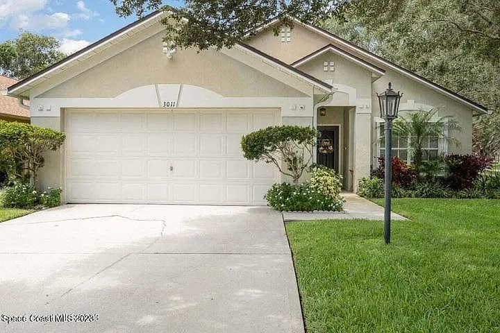 3011 Saint James Ln