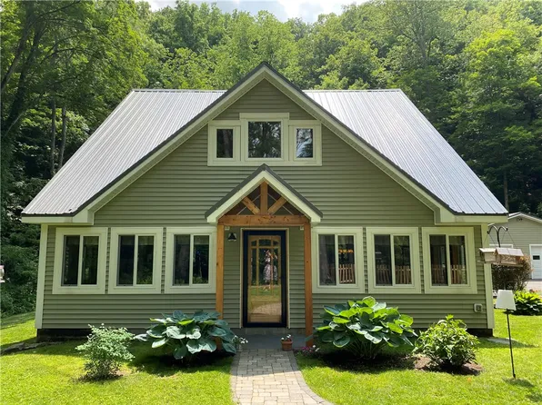 8357 County Road 36, Naples, NY 14512