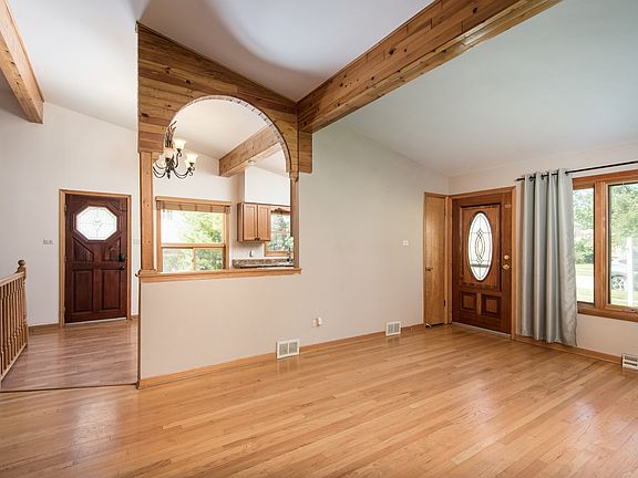 4th image of 8607 S Newland Ave
