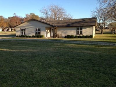 229 Navajo Trl, Lake Kiowa, TX, 76240