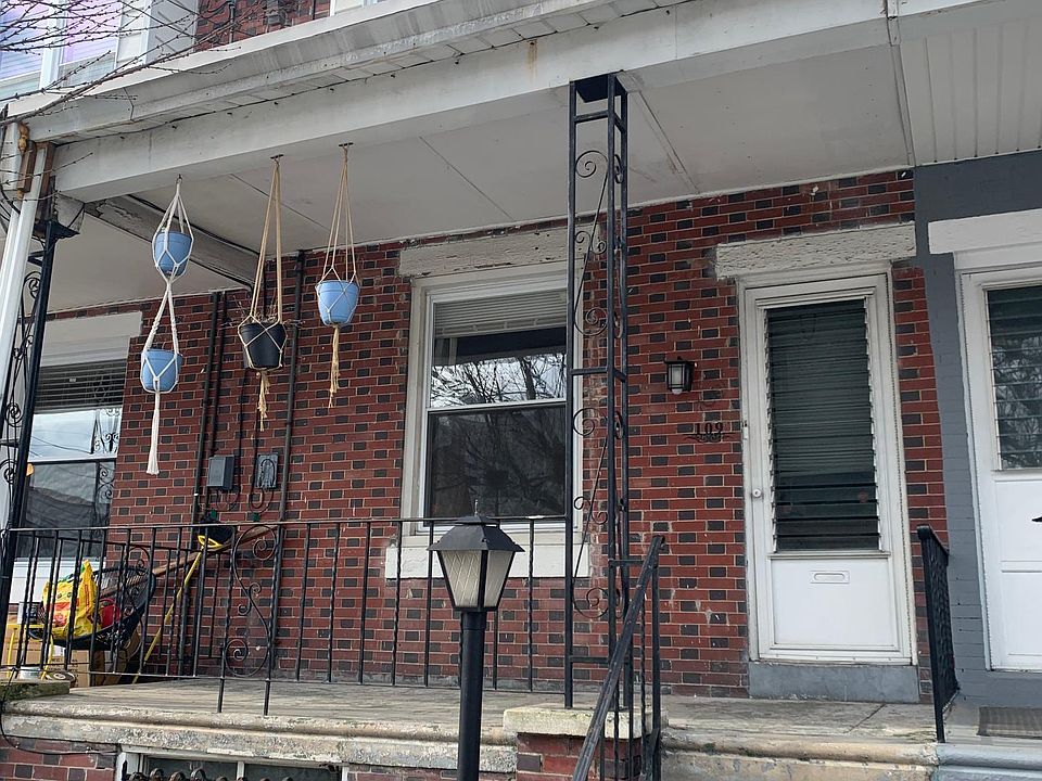1st image of 109 E Hortter St