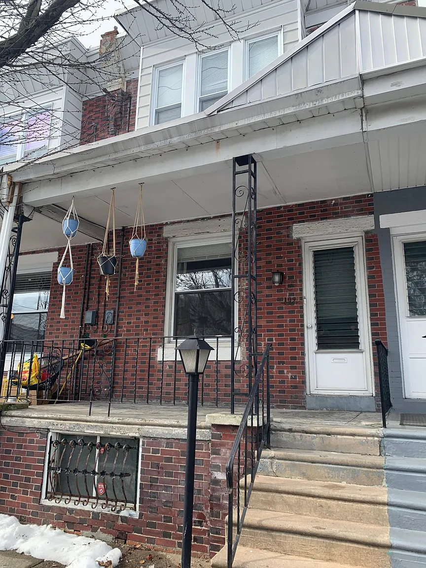 109 E Hortter St photo 1