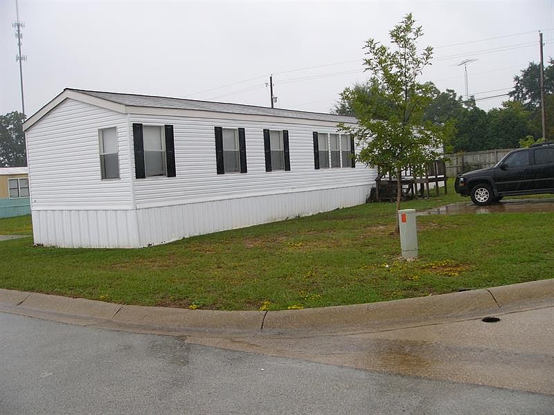 1st image of 3101 Hwy 31 E Trlr 78