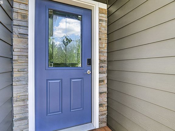 4th image of 15516 NE 39th St