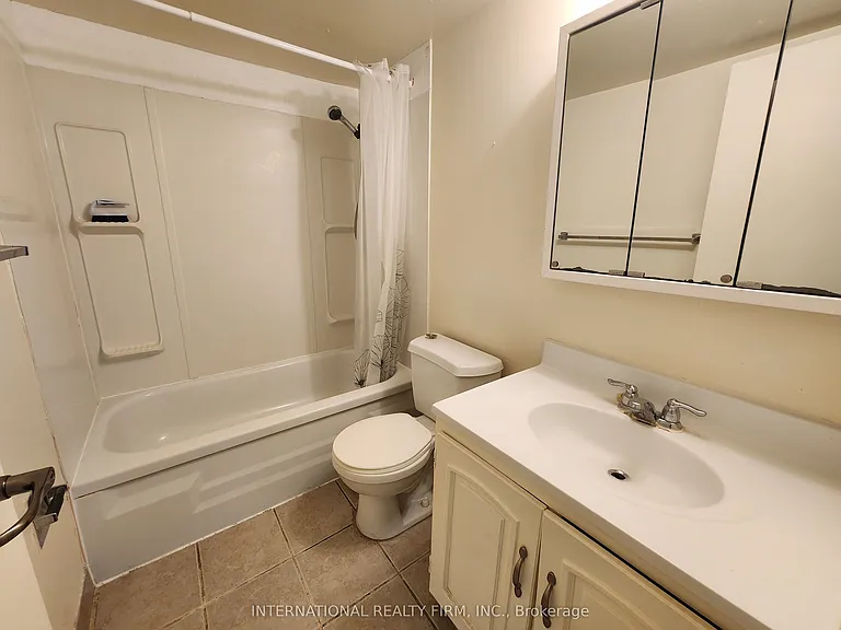 215 Glenridge Ave #1102 — Photo 10