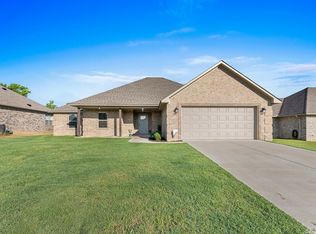 5109 Rope Trl, Jacksonville, AR 72076