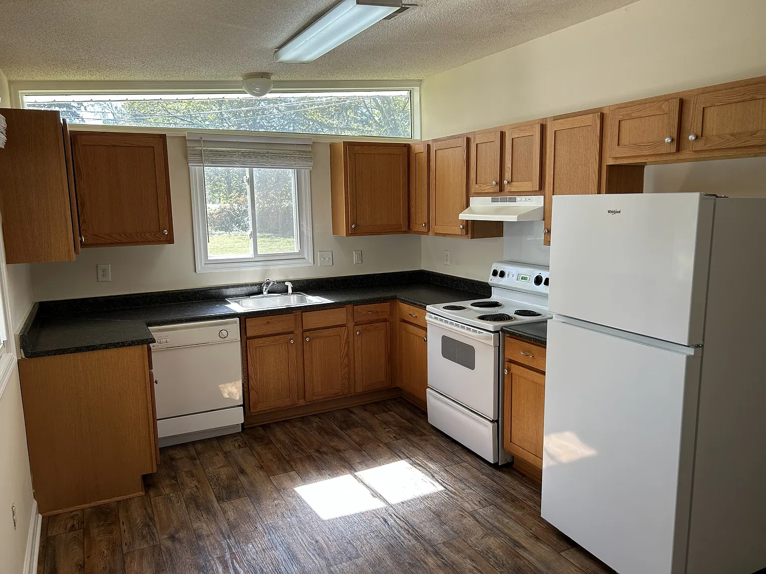 South Edgemont Circle NW 427 - (r) - 1 — Photo 2