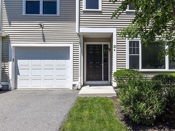 2nd image of 30 Webster St Unit 4