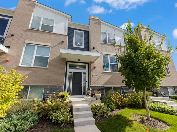 3S528 Cambridge Ct, Warrenville, IL 60555