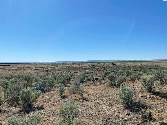 3rd image of 7957 Road 20 NE