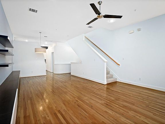 3rd image of 8715 Meadowcroft Dr Unit 501