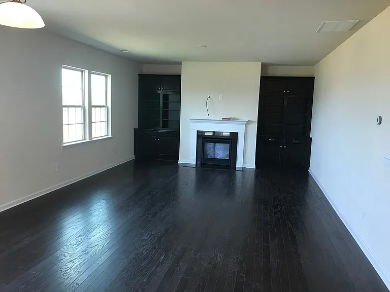 1037 Bannister Rd — Photo 17