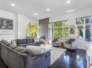 900 N West Knoll Dr APT 3, West Hollywood, CA 90069