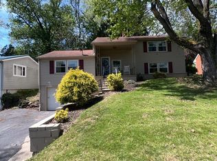 506 Ruskin Dr, Altoona, PA 16602
