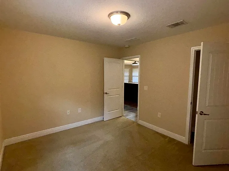 6169 Autumn Pines Cir — Photo 5