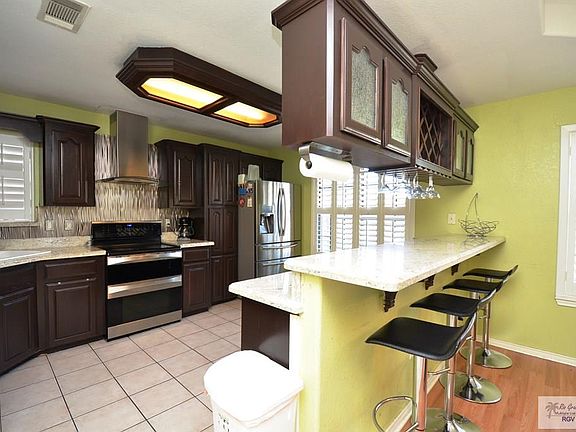 4th image of 2153 Toluca Dr