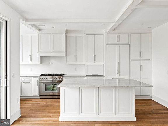 5th image of 30 W Highland Ave Unit 3