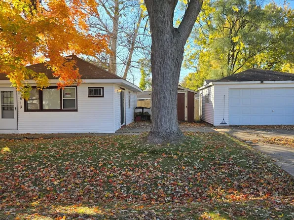 513 W Bally Rd, McHenry, IL 60050