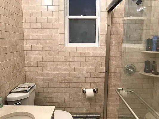 Rented by Signature Spaces NYC Corp | media 43