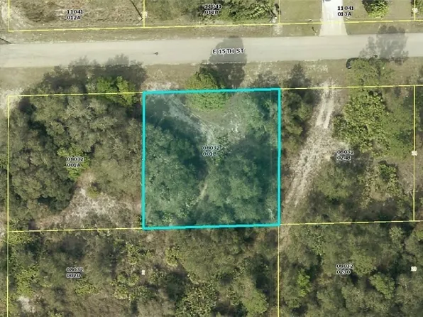 1902 E 15th St, Lehigh Acres, FL 33972