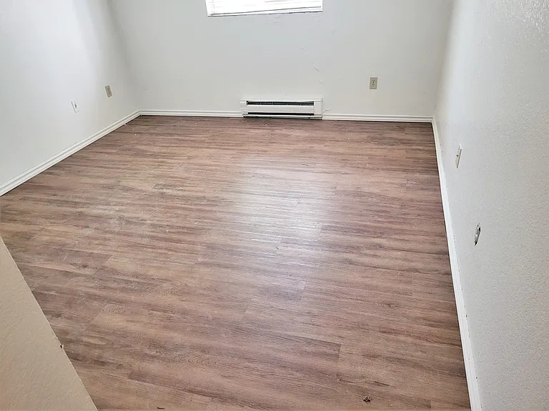 Panther Creek Apartments — Photo 5