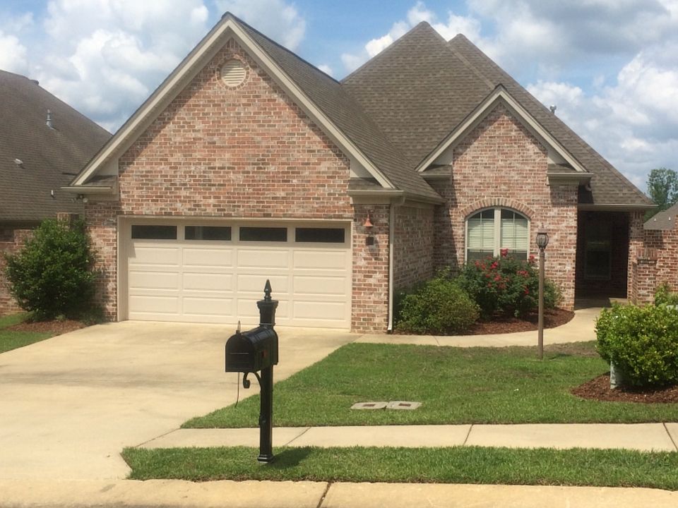 1st image of 102 Kingston Ct