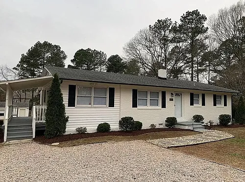 1641 Wake Dr Photo 1