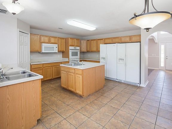 4th image of 5364 Chandler Pl