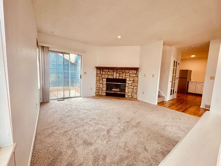 3807 Paseo Del Prado — Photo 7