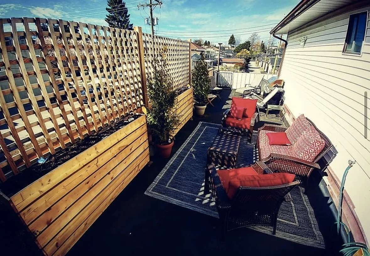 Victoria Dr, Vancouver — Photo 1