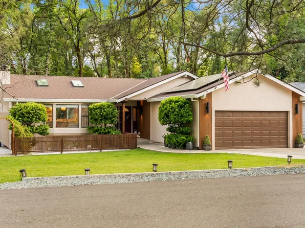 23218 Broadmoor Ct, Auburn, CA 95602