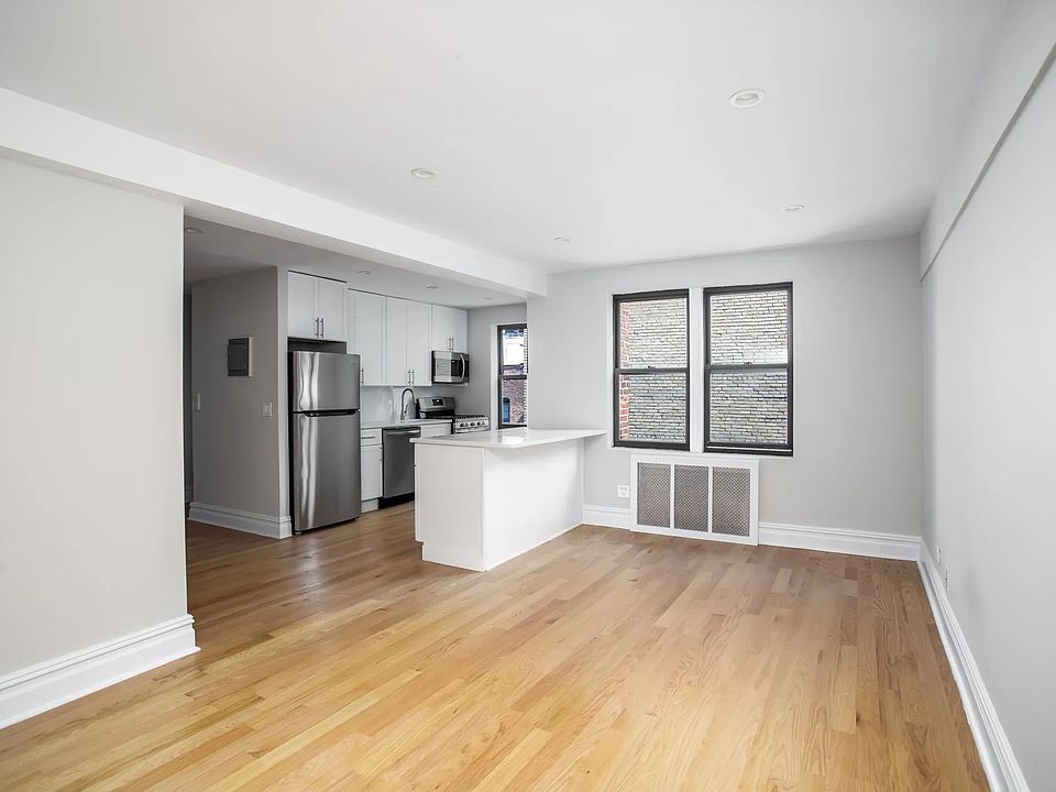 1st image of 69 Bennett Ave APT 510