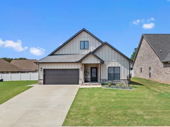 415 Zoey Grace Dr, Rogersville, AL 35652