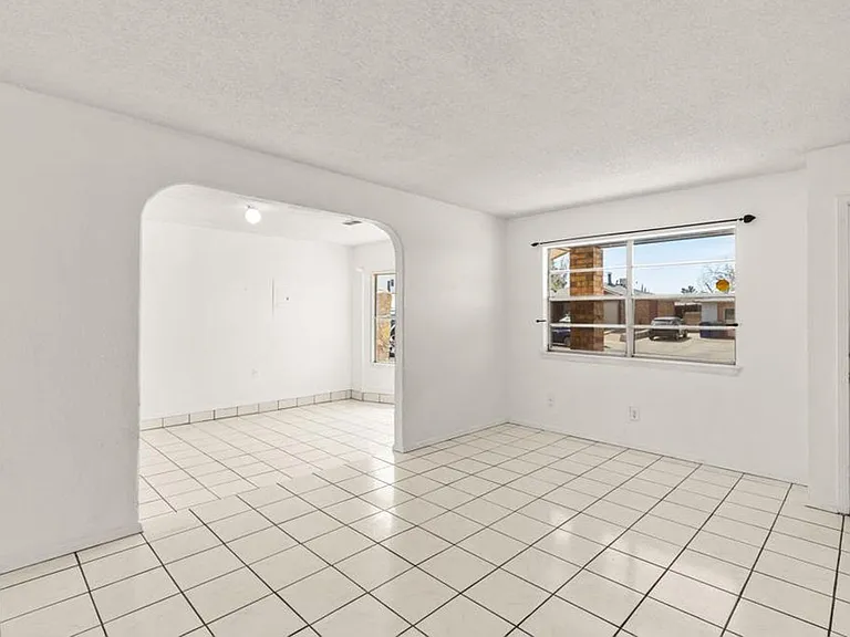 11701 Henry Phipps Dr — Photo 6