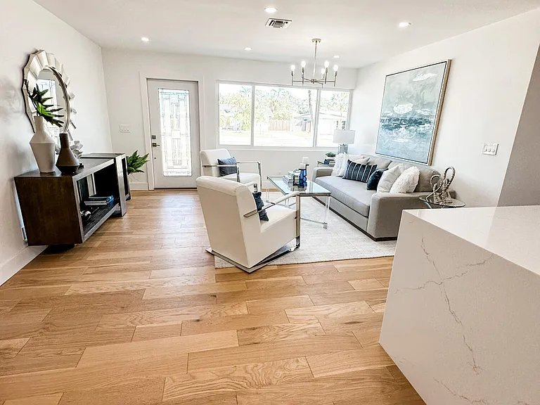 1188 W Camino — Photo 5