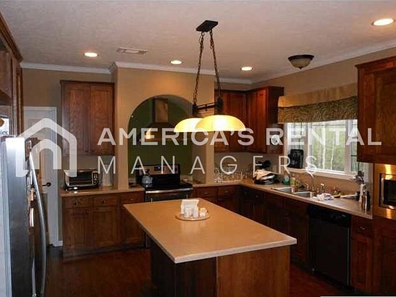 5th image of 38 Orchid Ln