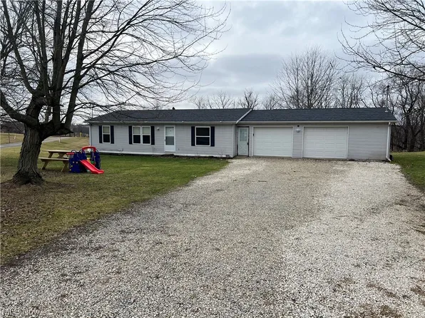 5183 Brocade Rd SE, Amsterdam, OH 43903