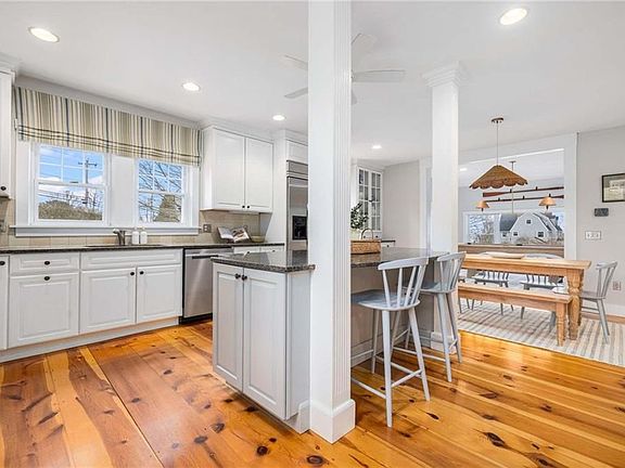 5th image of 430 Ocean Rd