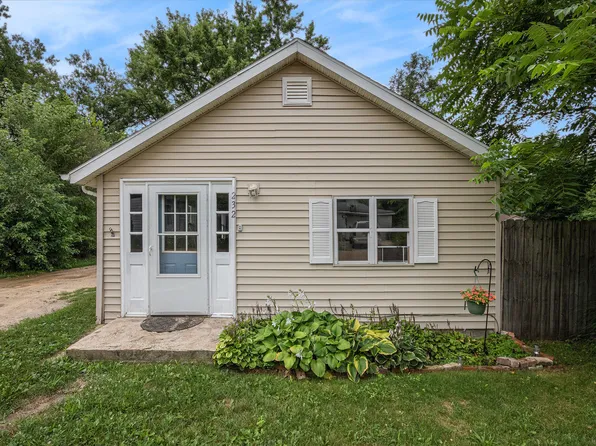 232 Sorin St, Niles, MI 49120