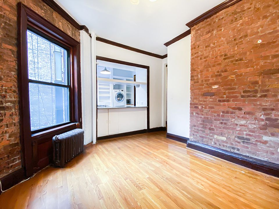 1st image of 111 Greenwich Ave #3A
