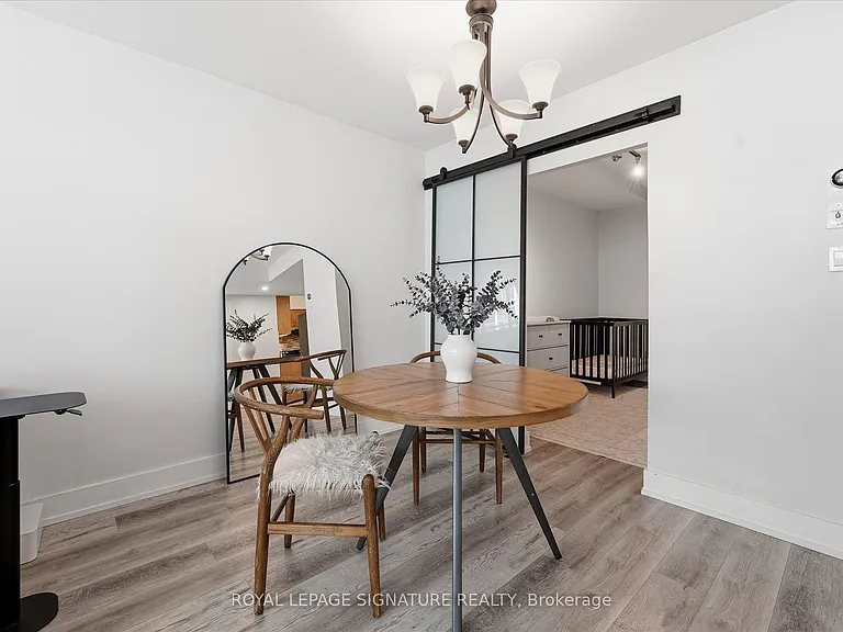 263 Wellington St W #301 — Photo 9