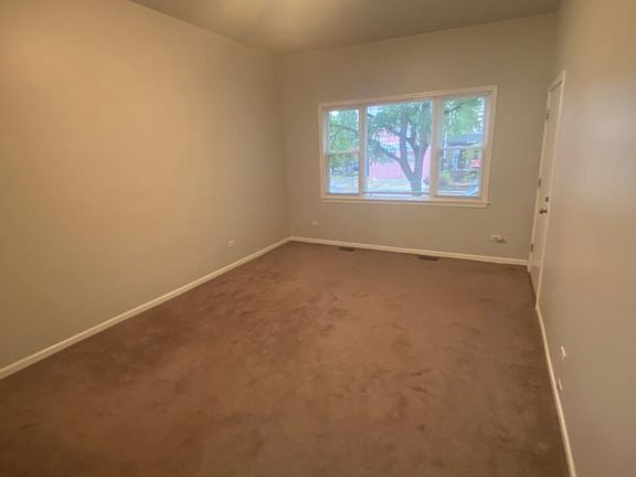3rd image of 2457 W Moffat St #1