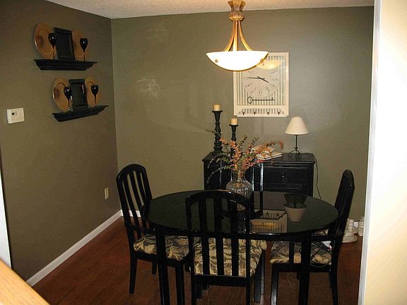 Formal Dining