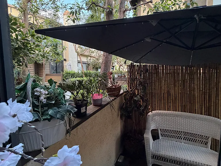 21237 Lassen St #2 — Photo 31
