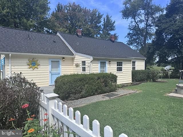 2nd image of 17 Parrish Ln